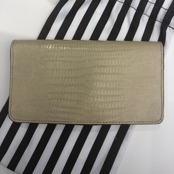 Smartphone Case - Picture 2 of 6